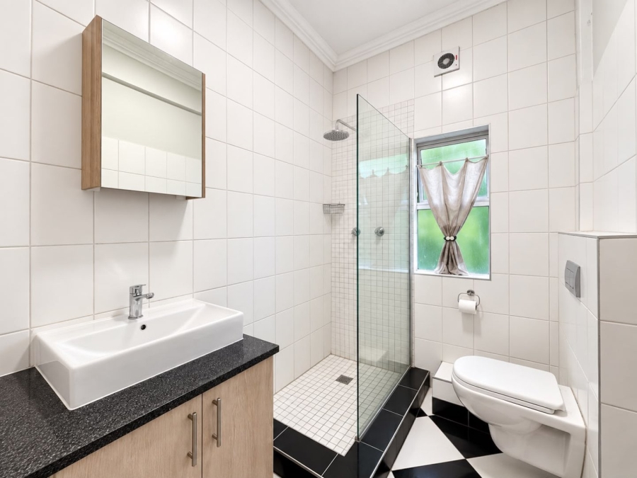 To Let 2 Bedroom Property for Rent in Sea Point Western Cape